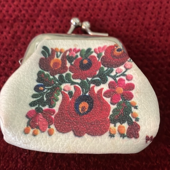 Vintage coin purse 👛 - Picture 2 of 4